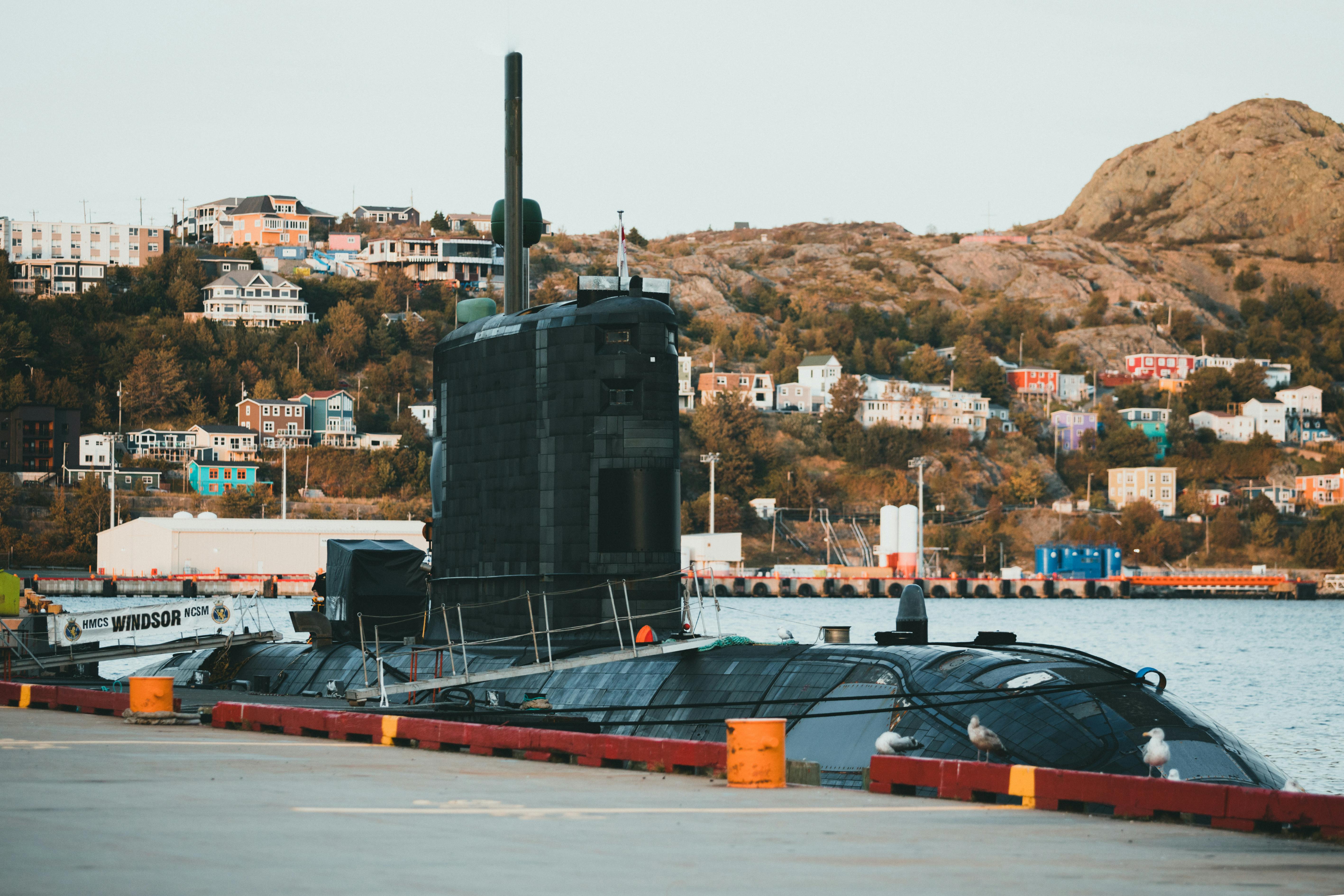 Semi-submersible rig